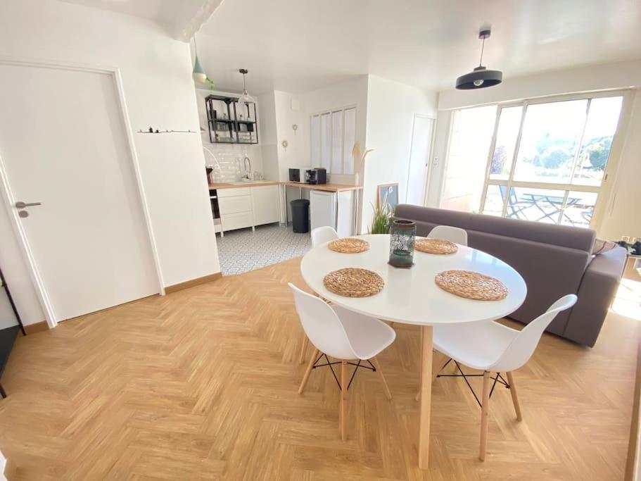 Plein Charme Aux Minimes Terrasse Calme + Parking Lägenhet La Rochelle  Exteriör bild